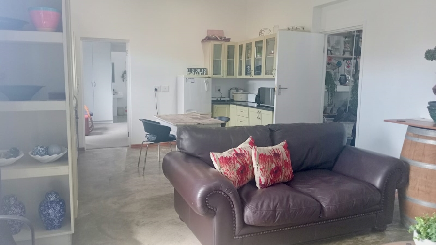 To Let 1 Bedroom Property for Rent in Vermont Western Cape